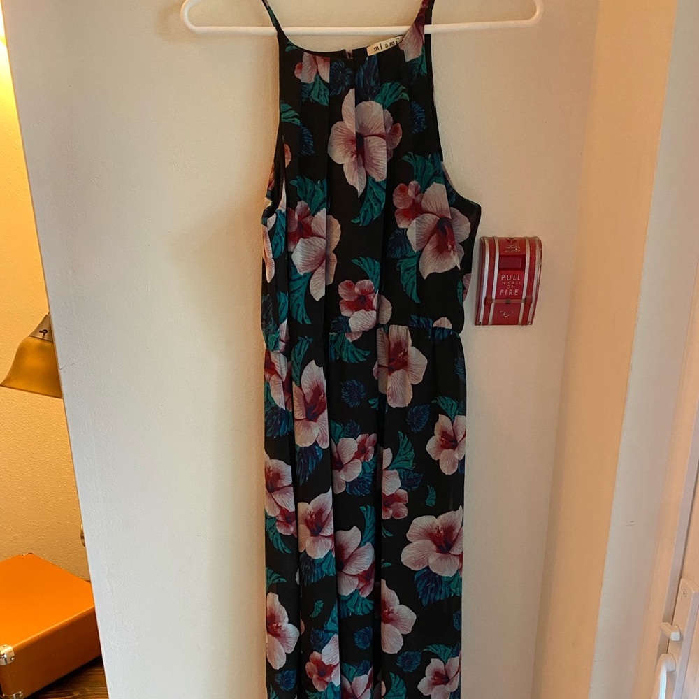 Miami womens dress size medium